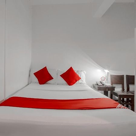 Hotel Super Oyo 134 The Bedstation Mandaluyong Exterior foto